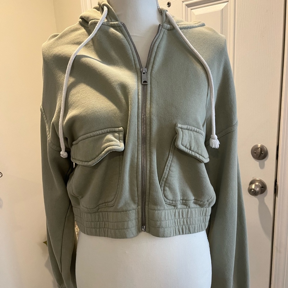 Aerie olive green cropped zip up hoodie, size small